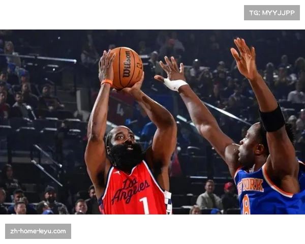 哈登28分7助攻3抢断正负值+12展现36岁控场实力